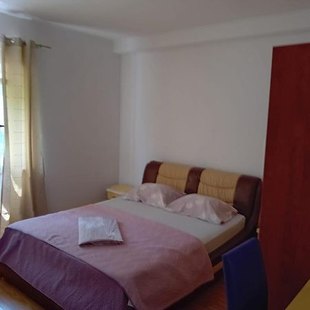 Apartments Toka Petrcane Ngoại thất bức ảnh