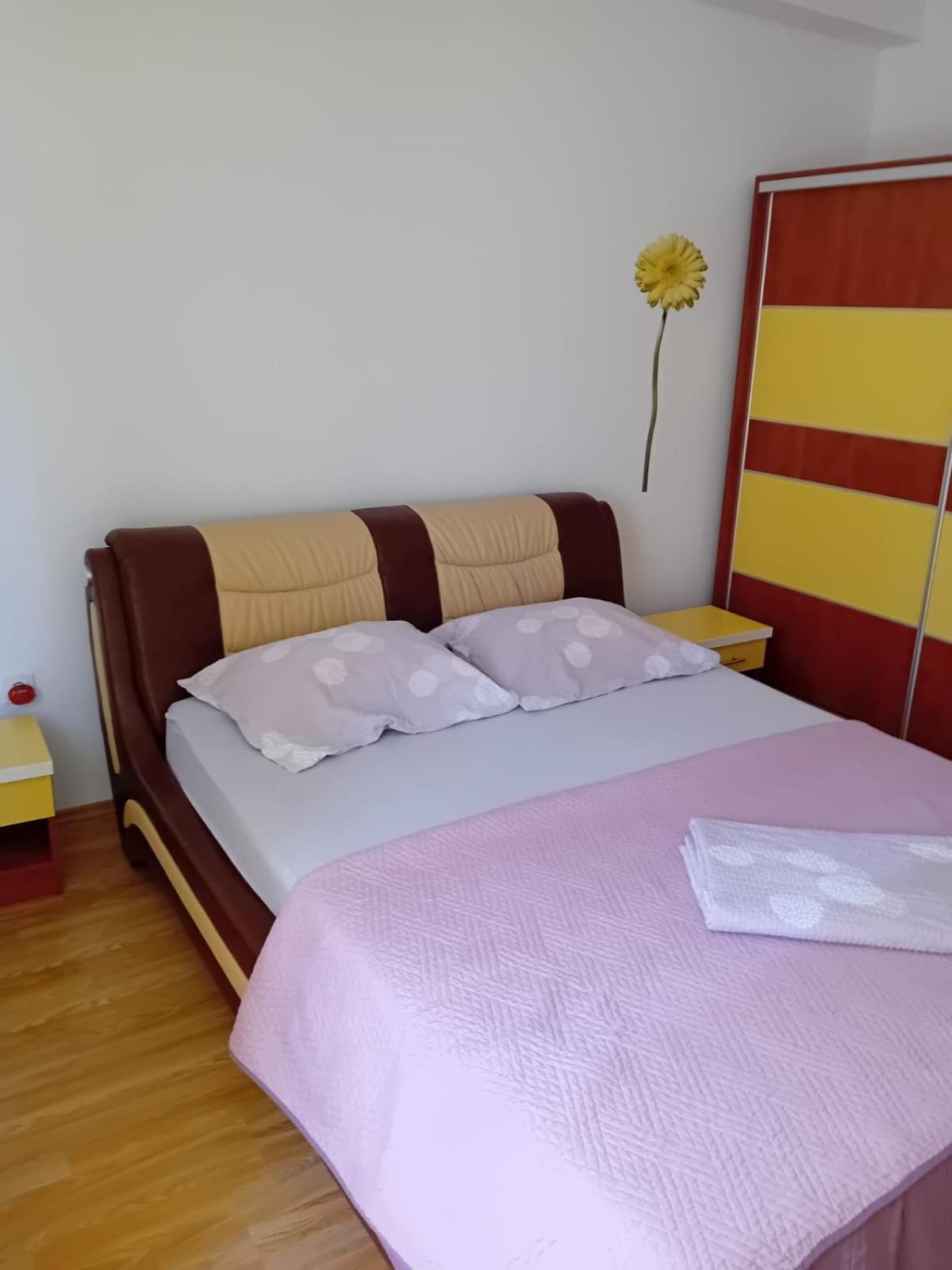 Apartments Toka Petrcane Ngoại thất bức ảnh